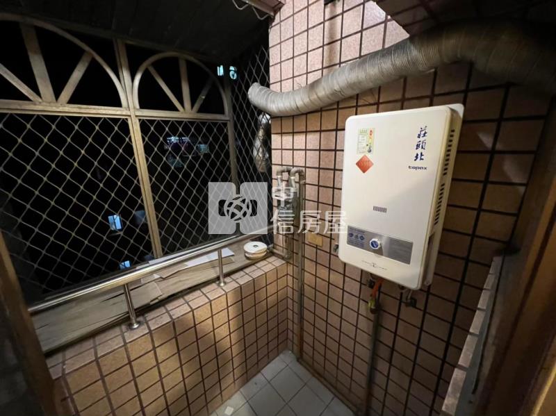 J12.低總價國際京城3房【捷運新北園區站加盟店】房屋室內格局與周邊環境