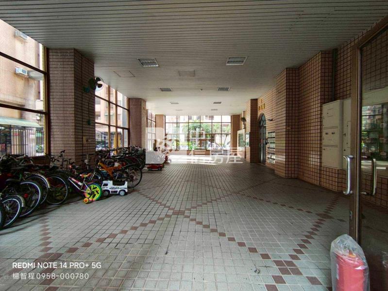 J12.低總價國際京城3房【捷運新北園區站加盟店】房屋室內格局與周邊環境