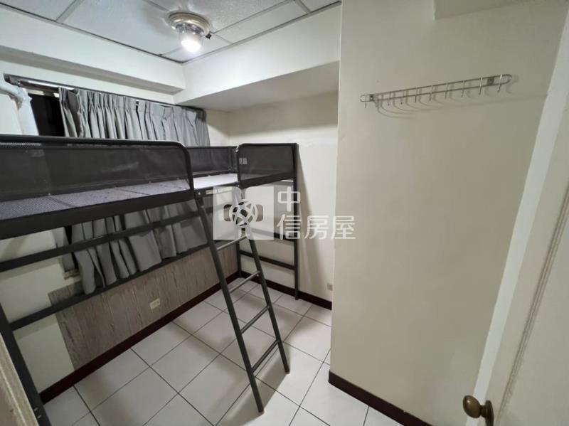 J12.低總價國際京城3房【捷運新北園區站加盟店】房屋室內格局與周邊環境