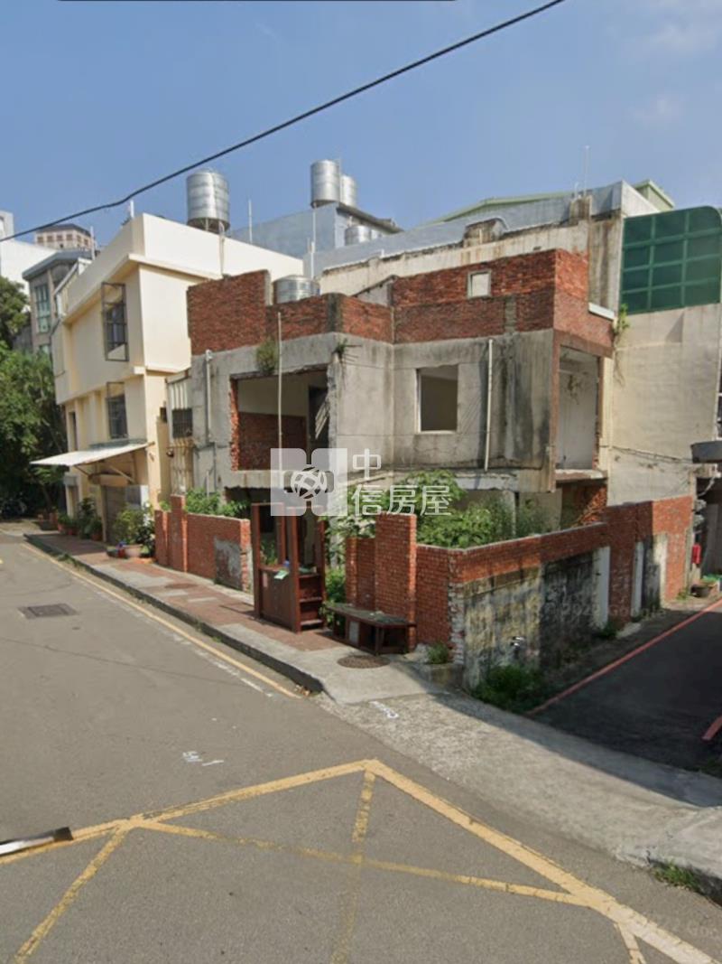 桃園法院辦公大樓旁須整建大透天房屋室內格局與周邊環境