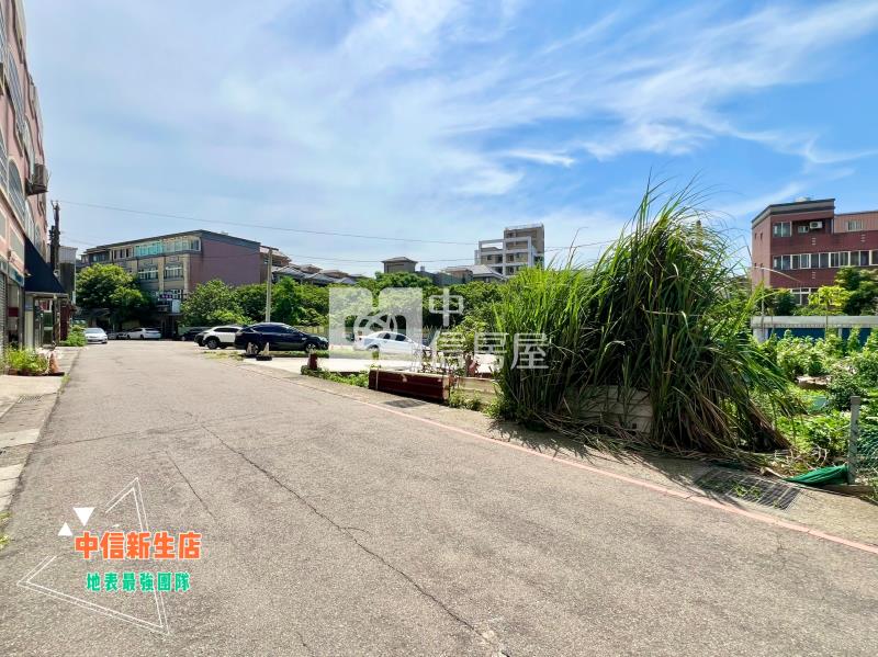 新屋市區雙面臨路小坪數住宅區建地房屋室內格局與周邊環境
