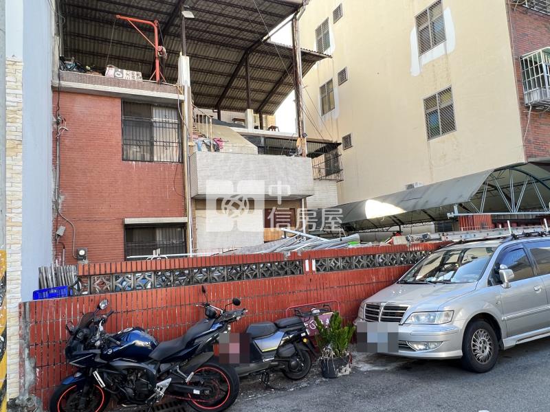 勤益大面寬乙建別墅房屋室內格局與周邊環境