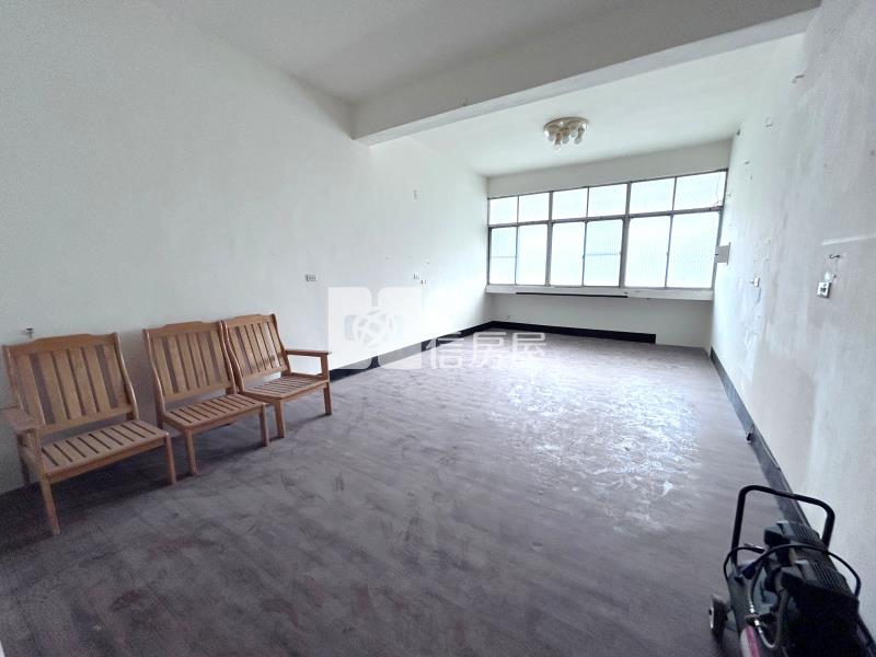 屏東透天店住地下室房屋室內格局與周邊環境