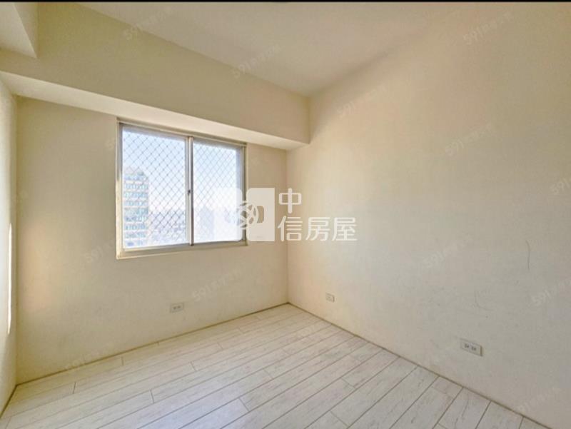 水湳聖府晶華精美三房美廈房屋室內格局與周邊環境