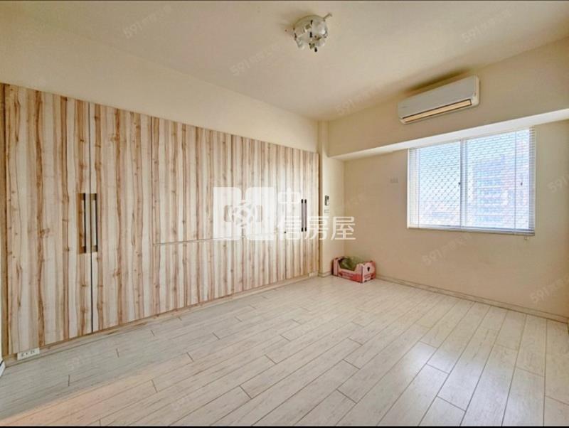 水湳聖府晶華精美三房美廈房屋室內格局與周邊環境