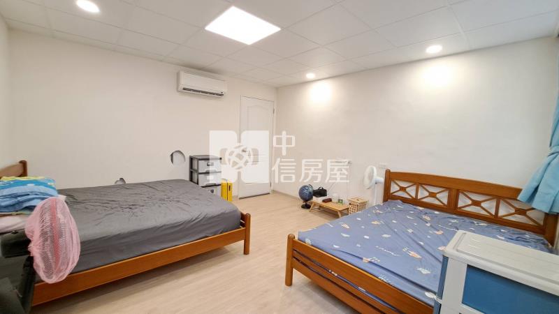 忠貞市場旁裝潢美透天房屋室內格局與周邊環境
