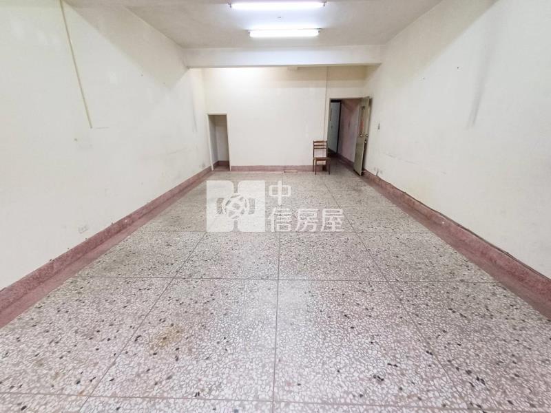 北屯漢口商圈臨路透天房屋室內格局與周邊環境