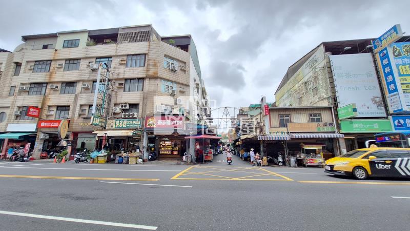 公園路懷舊透天店住房屋室內格局與周邊環境