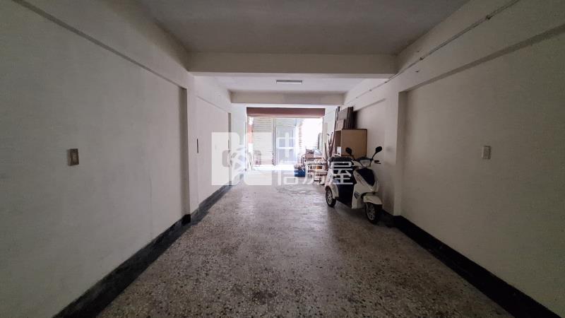 公園路懷舊透天店住房屋室內格局與周邊環境