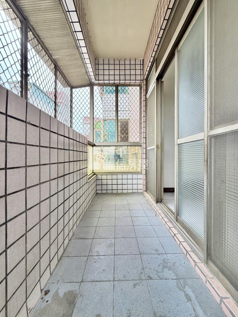 明道商圈三面採光雙衛開窗大三房｜電梯更新房屋室內格局與周邊環境