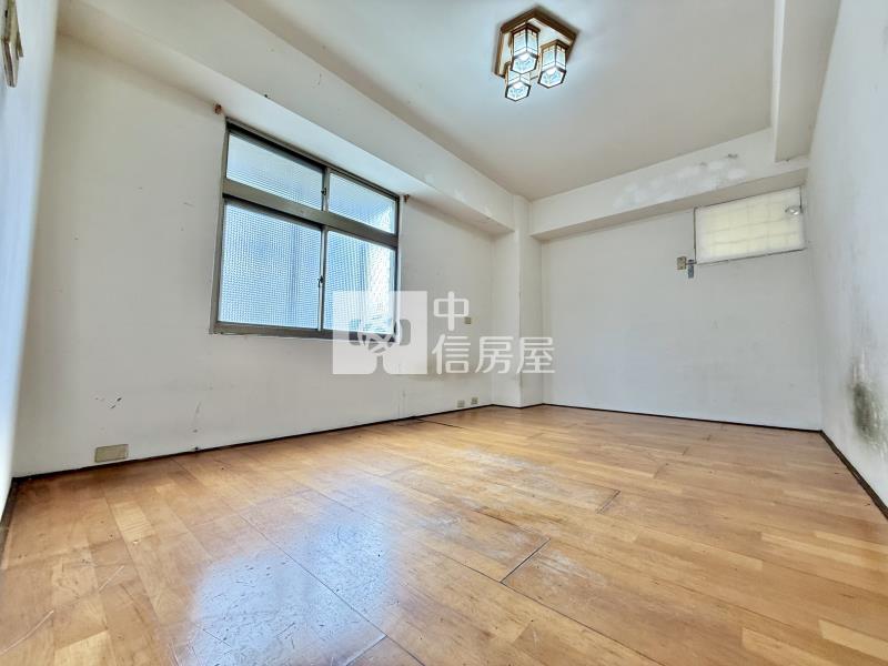 明道商圈三面採光雙衛開窗大三房｜電梯更新房屋室內格局與周邊環境