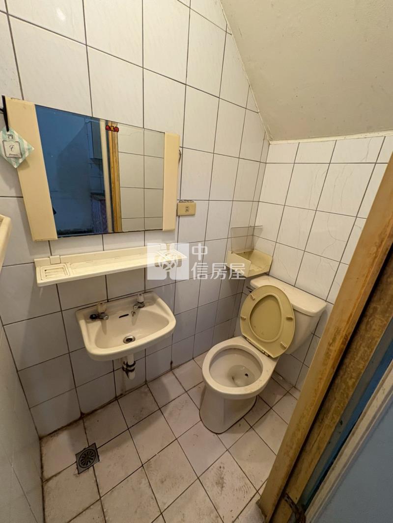 追分國小欠修理美透天房屋室內格局與周邊環境
