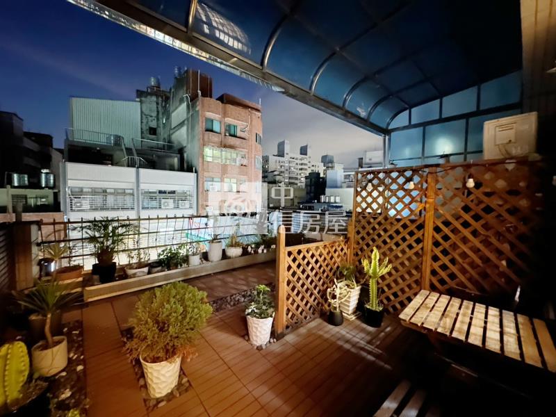 忠福商圈自地自建美透店房屋室內格局與周邊環境