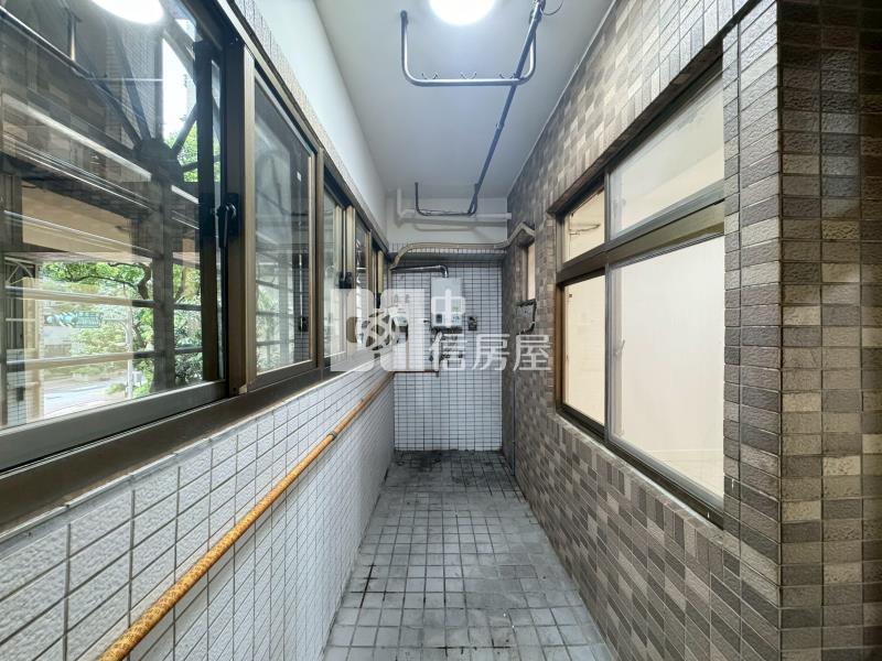內壢車站陸光國宅大四房車房屋室內格局與周邊環境