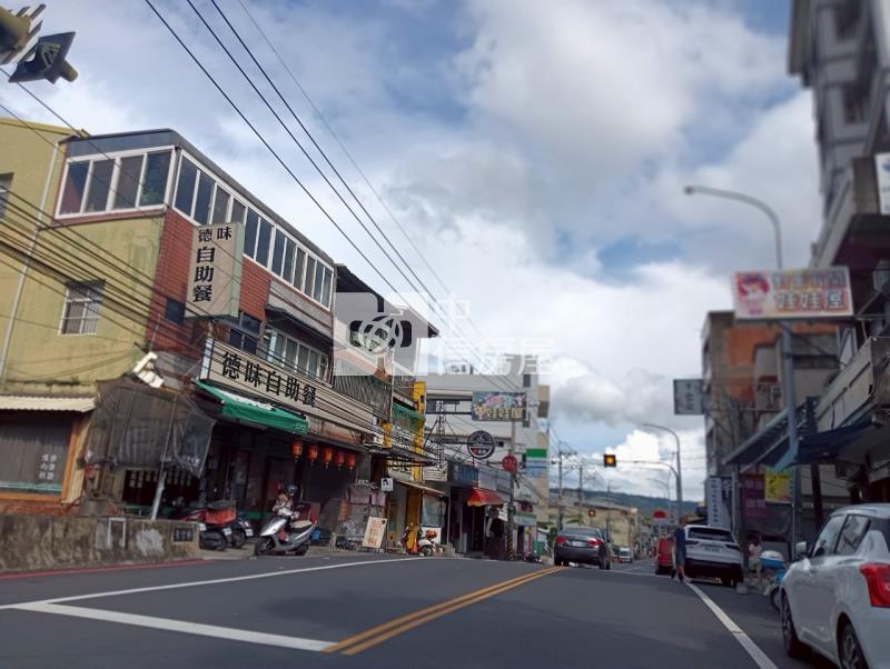 大村電梯輕屋齡公寓收租4套房房屋室內格局與周邊環境
