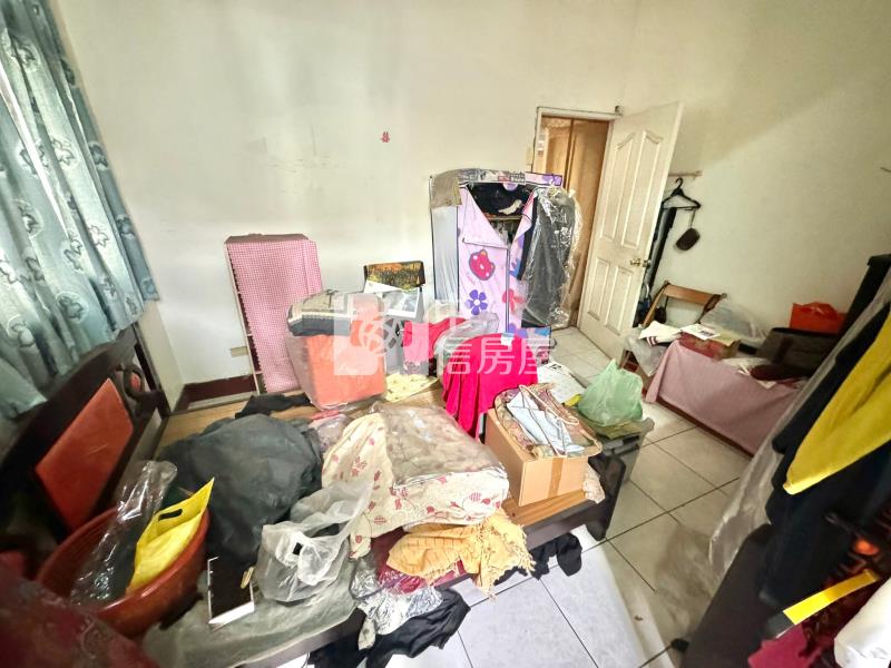 太平邊間挑高乙工廠住房屋室內格局與周邊環境