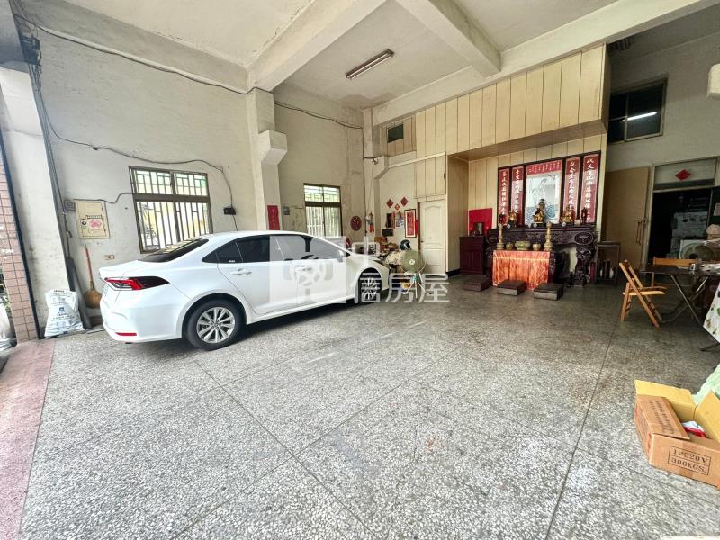 太平邊間挑高乙工廠住房屋室內格局與周邊環境