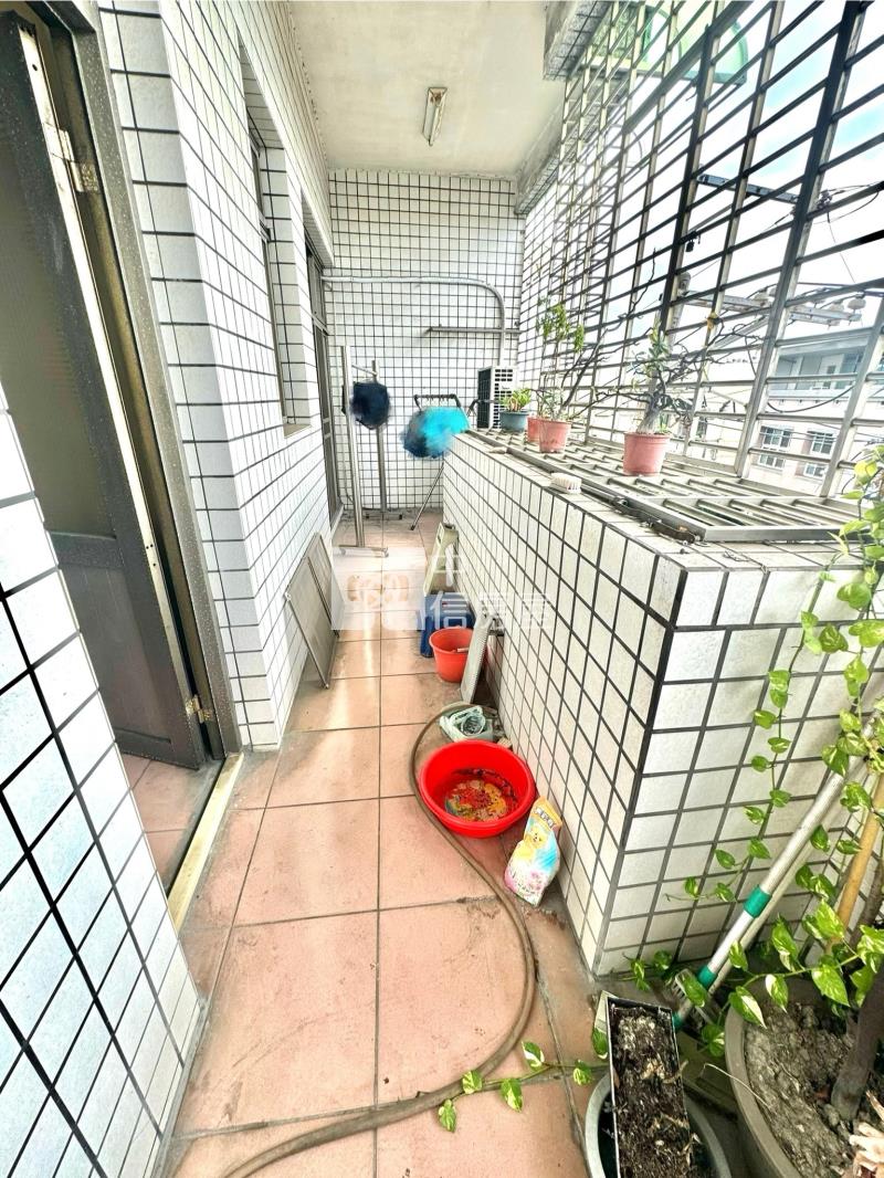 太平邊間挑高乙工廠住房屋室內格局與周邊環境