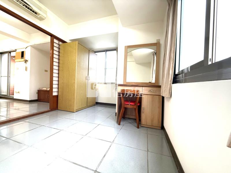 總統閣廈1房1廳視野大套房房屋室內格局與周邊環境