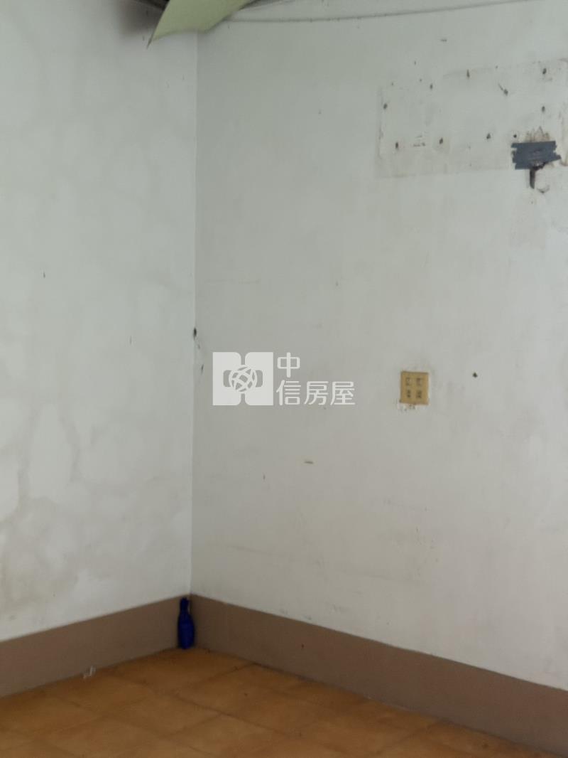 【專約】近萬巒豬腳街雙透天房屋室內格局與周邊環境