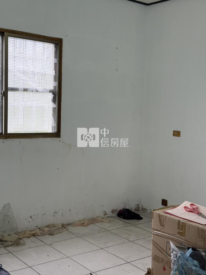 【專約】近萬巒豬腳街雙透天房屋室內格局與周邊環境