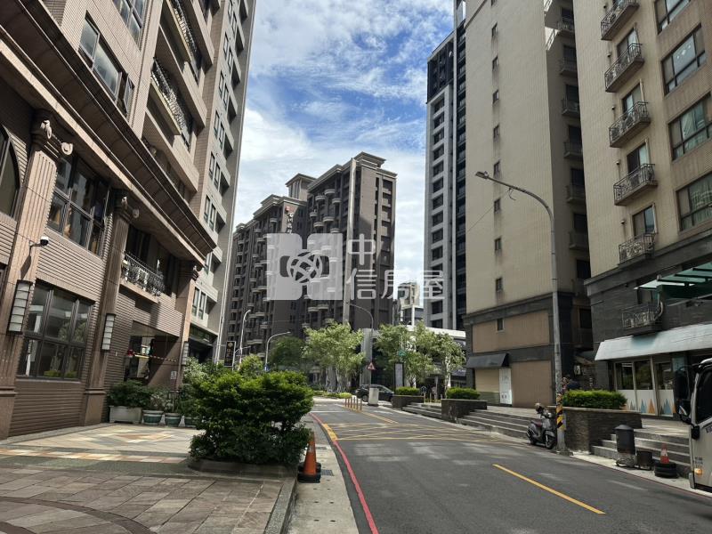 大業寶山商圈-臻星三房車房屋室內格局與周邊環境