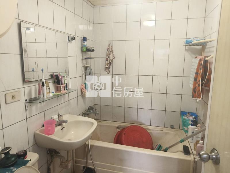 【奔馳】富貴大鎮邊間公寓2房房屋室內格局與周邊環境