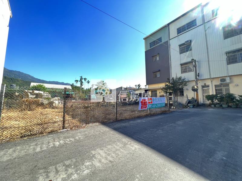 集集面寬都內建地房屋室內格局與周邊環境