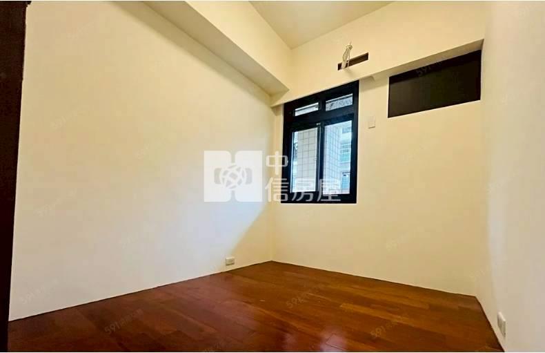 ●轟動天廈美裝二房房屋室內格局與周邊環境