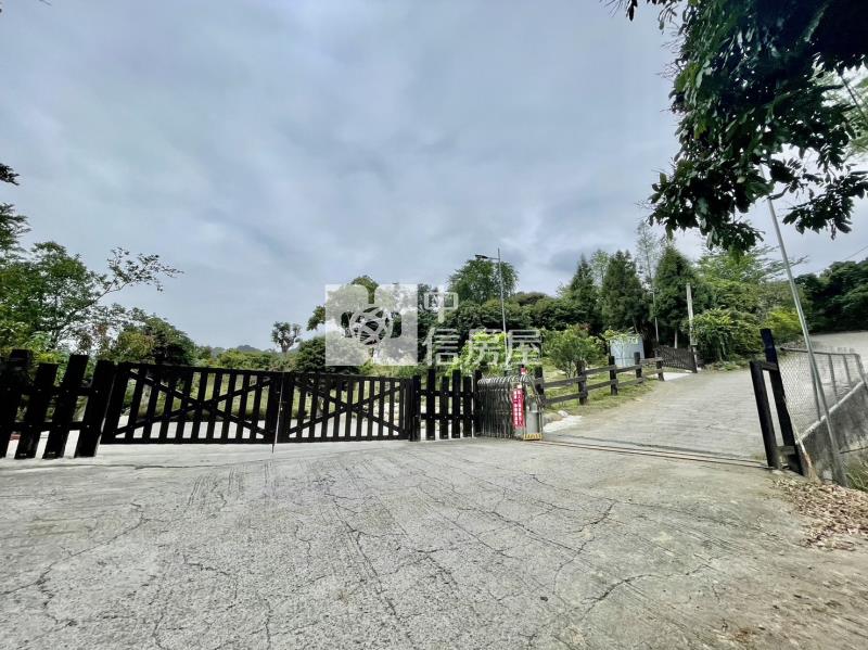 霧峰桐林有門禁休閒農地房屋室內格局與周邊環境