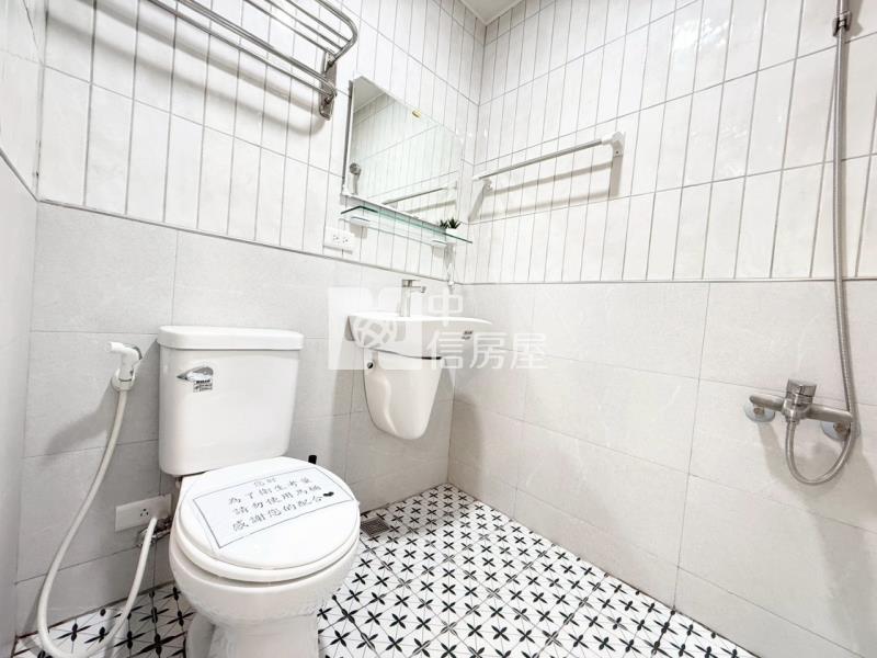 衛武營青年國中健身美公寓房屋室內格局與周邊環境