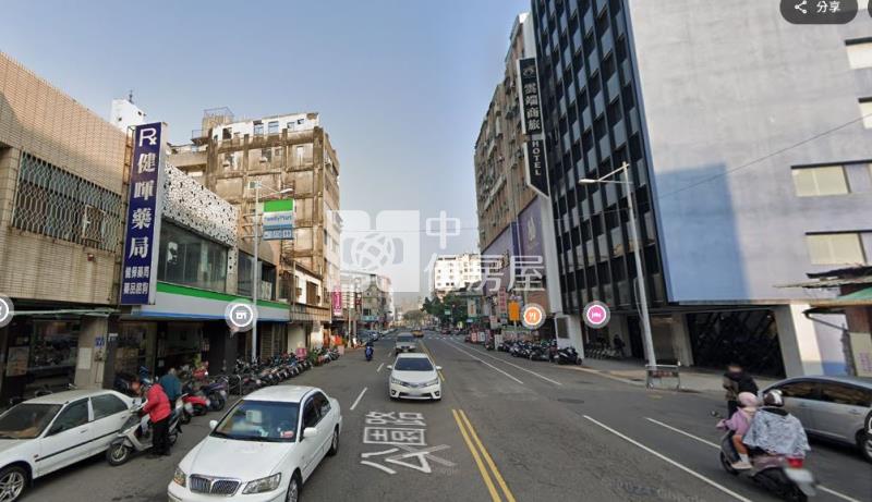 專任-近一中商圈臨路大店面房屋室內格局與周邊環境