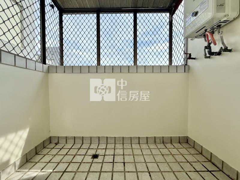 立新學區商圈入門玄關電線更新超級通風電梯三房房屋室內格局與周邊環境