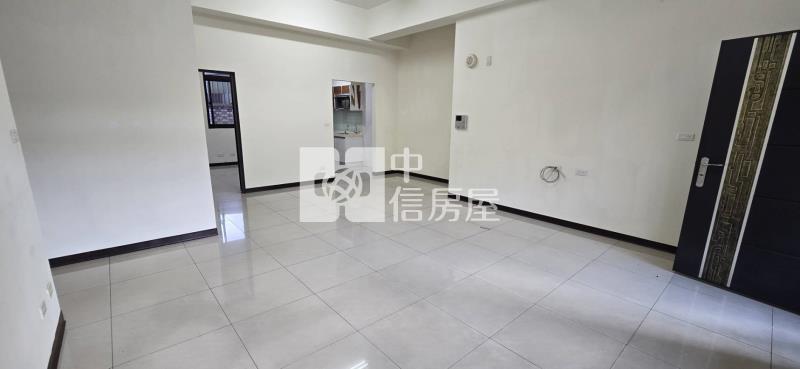 【奔馳】大竹微風花園慕夏區庭院雙車房屋室內格局與周邊環境