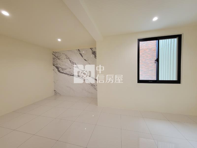 龍潭民族路*活巷大面寬整新美透天房屋室內格局與周邊環境