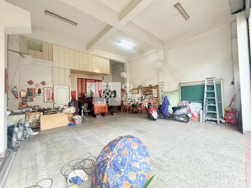 7米8大面寬邊間臨路廠住房屋室內格局與周邊環境