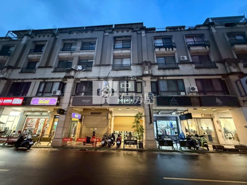 一中西門町雙車透店房屋室內格局與周邊環境
