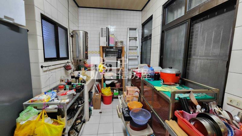 (專委)中壢自強國中旁透天(稀有釋出)房屋室內格局與周邊環境