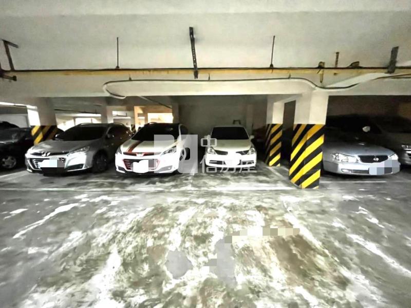 潭子僑忠國小大地坪美墅房屋室內格局與周邊環境