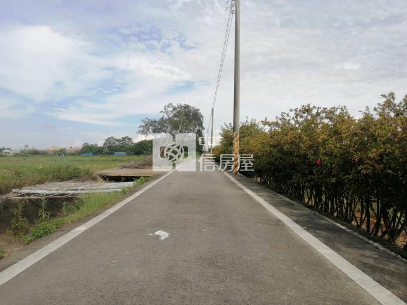 近新屋埔頂國小合法資材室房屋室內格局與周邊環境