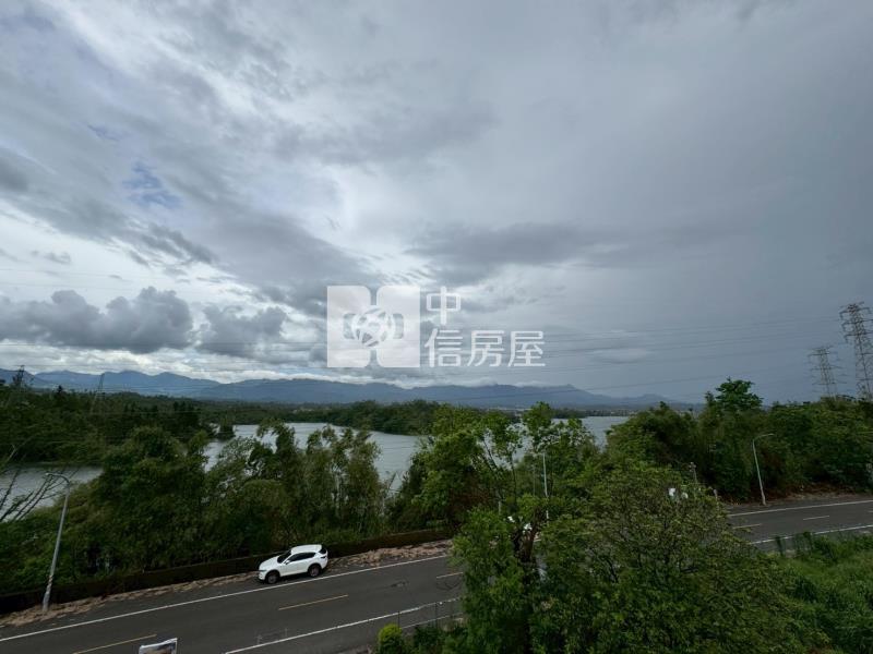 大雅路湖景電梯別墅(三)房屋室內格局與周邊環境
