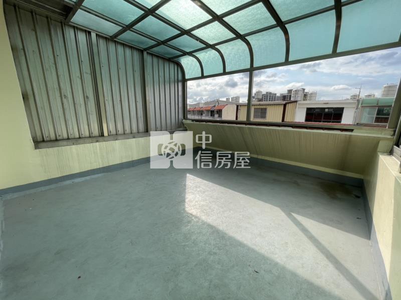 新象富第社區房屋室內格局與周邊環境