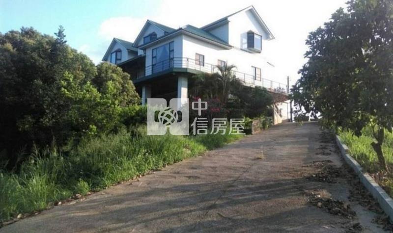 鳥松都內眺望高雄景觀農地NO1房屋室內格局與周邊環境