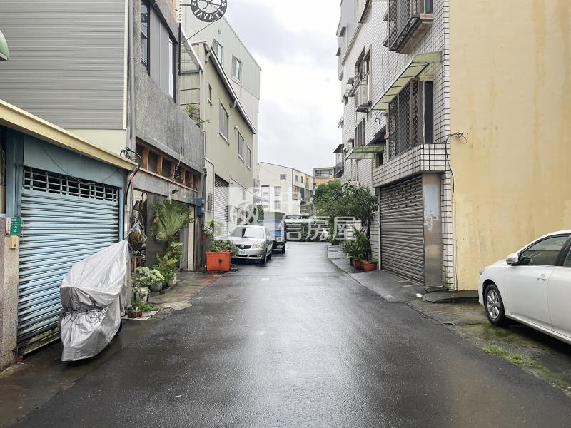 五王國小便捷靜巷車墅房屋室內格局與周邊環境