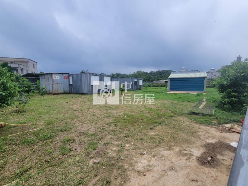 上湖段8米臨路合法資材室房屋室內格局與周邊環境