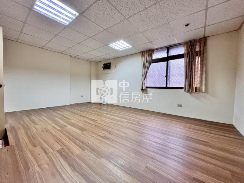 科博館大面寬別墅房屋室內格局與周邊環境