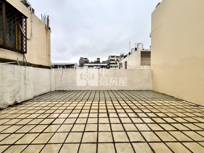 科博館大面寬別墅房屋室內格局與周邊環境