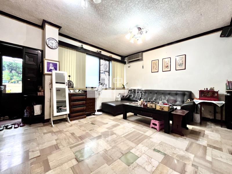 科博館大面寬別墅房屋室內格局與周邊環境