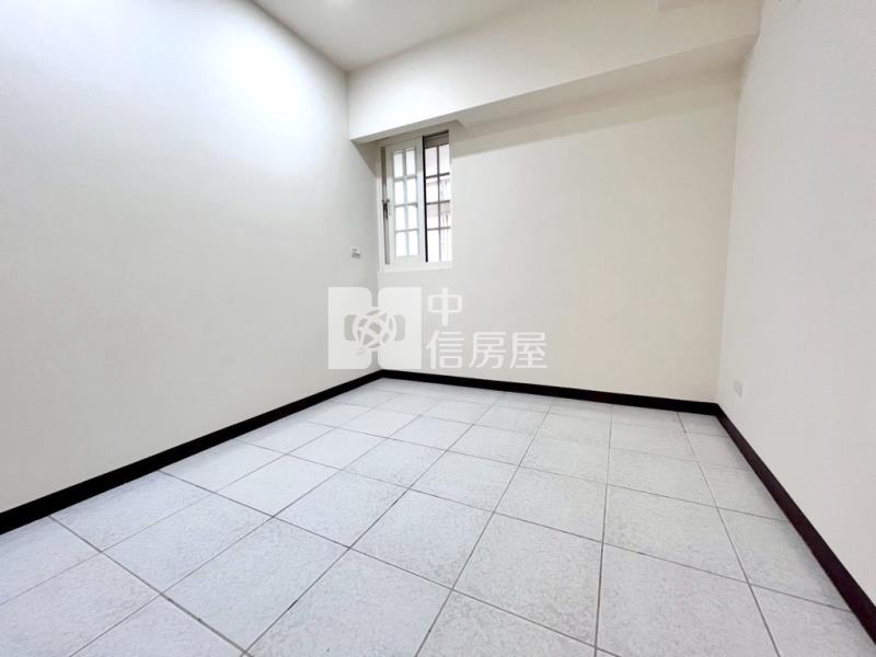 【新世紀】龍岡國小整新美3房房屋室內格局與周邊環境