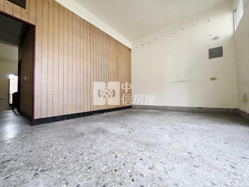 美群國小旁大地坪臨路美透天房屋室內格局與周邊環境